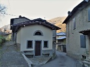 23 Acquada (320 m) chiesetta di Santa Veronica ( sec XIX)